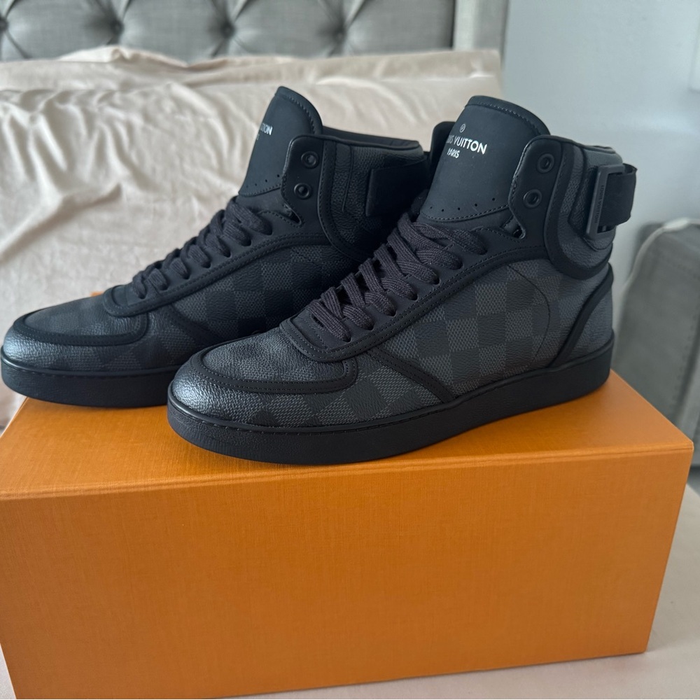 Louis Vuitton Black High-Top Sneakers for sale - Picture 5 of 9